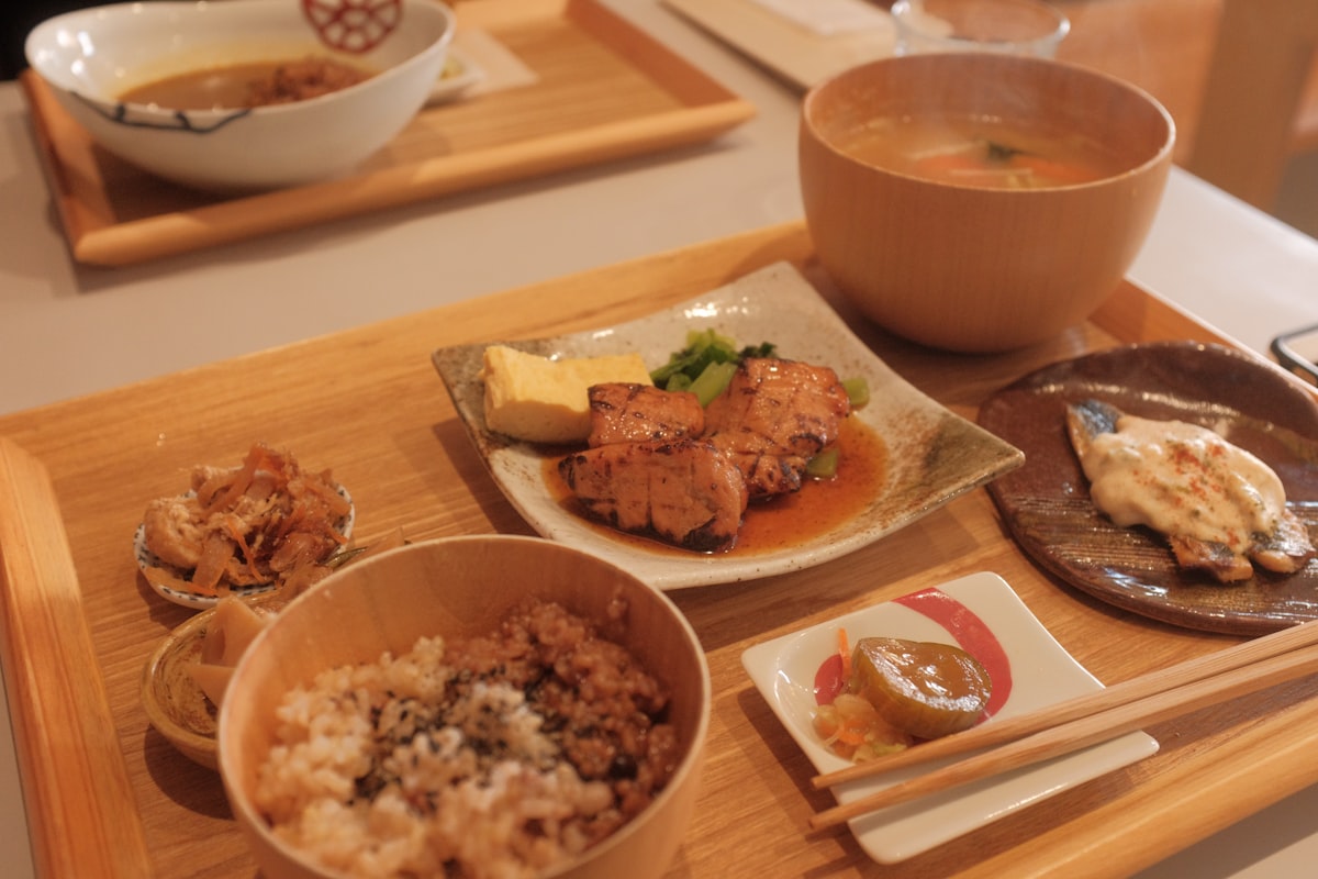日本の家庭料理（スポーツ少年の食事）